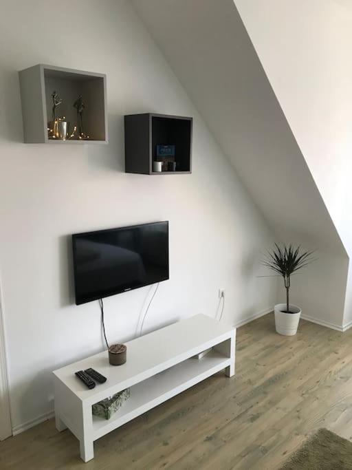 Hangulatos Tarsashazi Apartman Pecs Belvarosaban Exterior foto